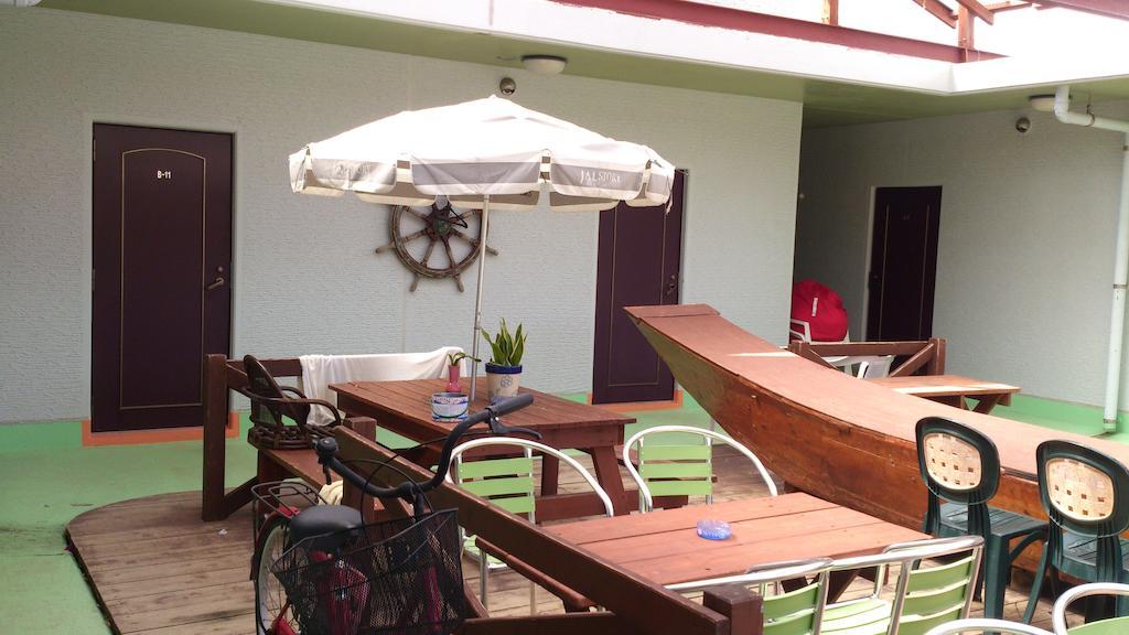 Patio House Reef Hotel Замами Екстериор снимка
